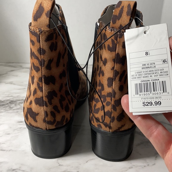 NWT leopard pull on microsuede Chelsea style boot - Picture 4 of 9